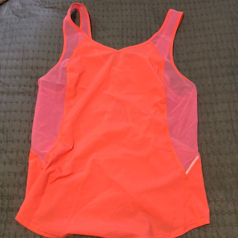 Pink lululemon tank